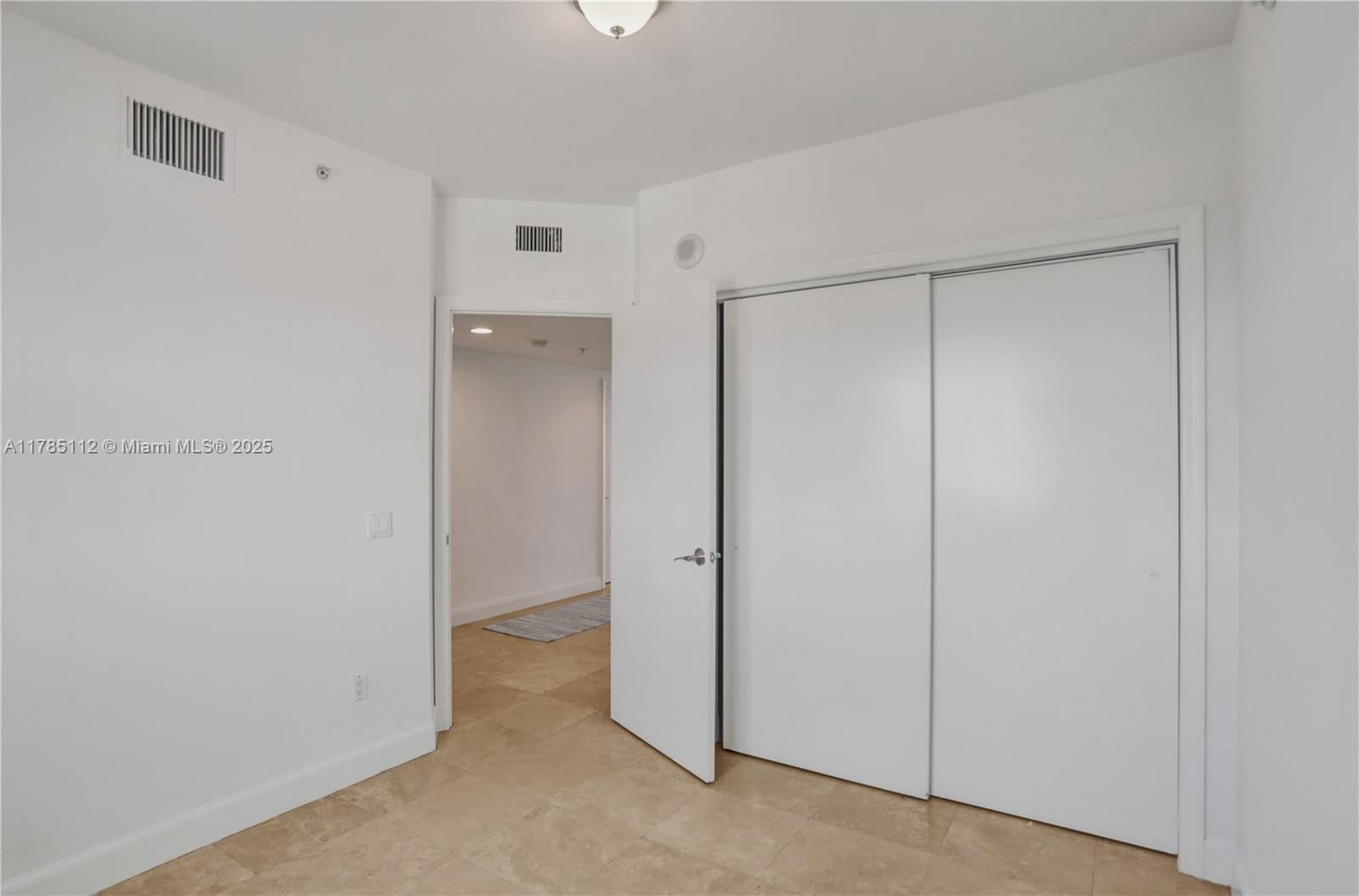 Real estate property located at 15051 Royal Oaks Ln #2503, Miami-dade, The Oaks I Condo, North Miami, FL