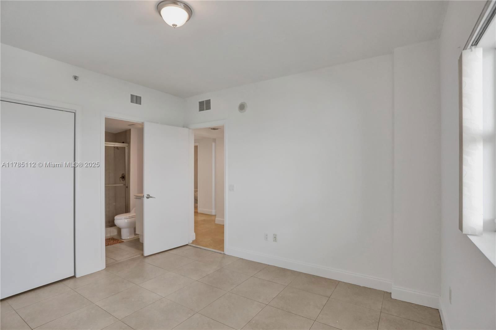 Real estate property located at 15051 Royal Oaks Ln #2503, Miami-dade, The Oaks I Condo, North Miami, FL