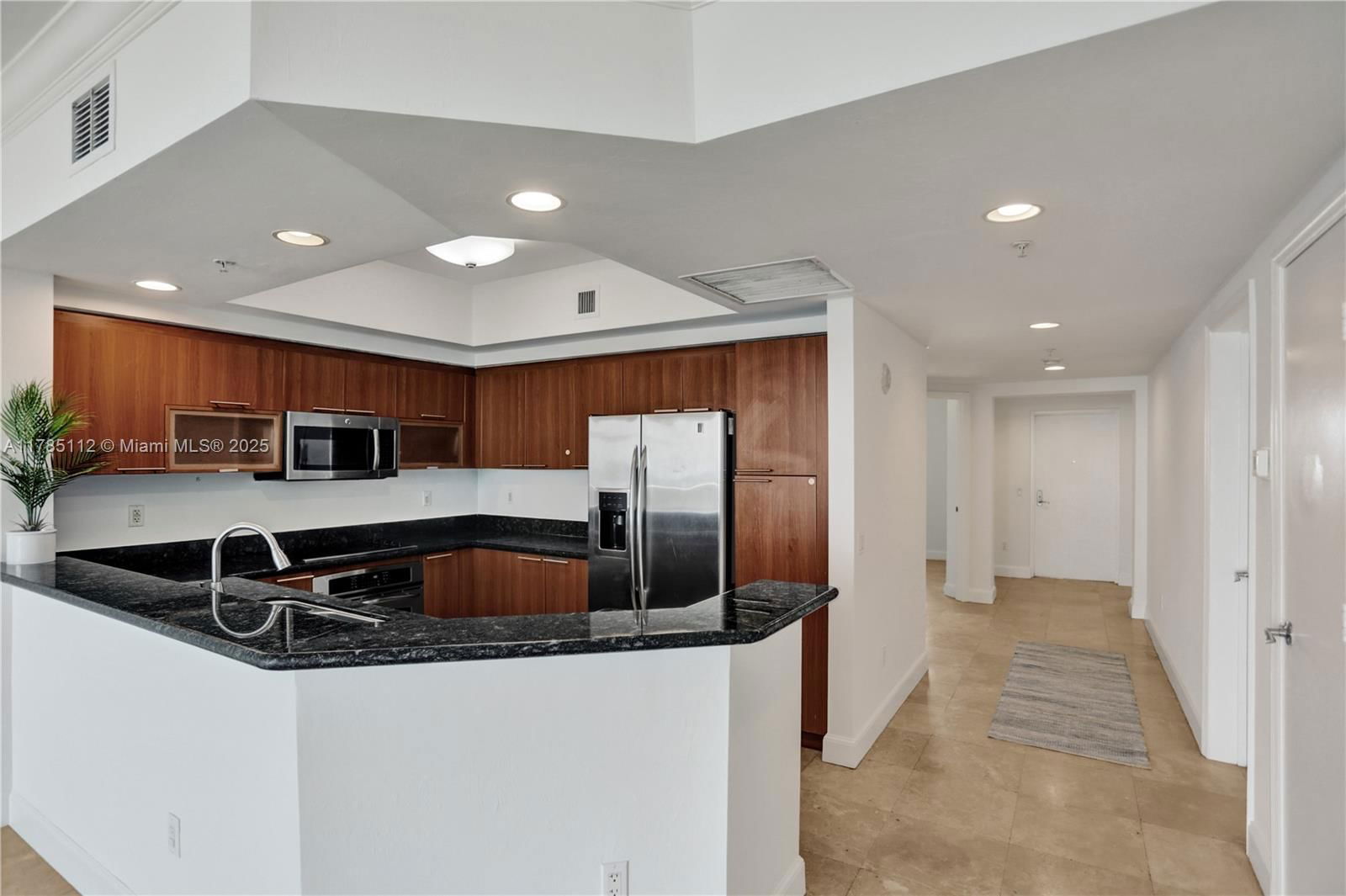Real estate property located at 15051 Royal Oaks Ln #2503, Miami-dade, The Oaks I Condo, North Miami, FL