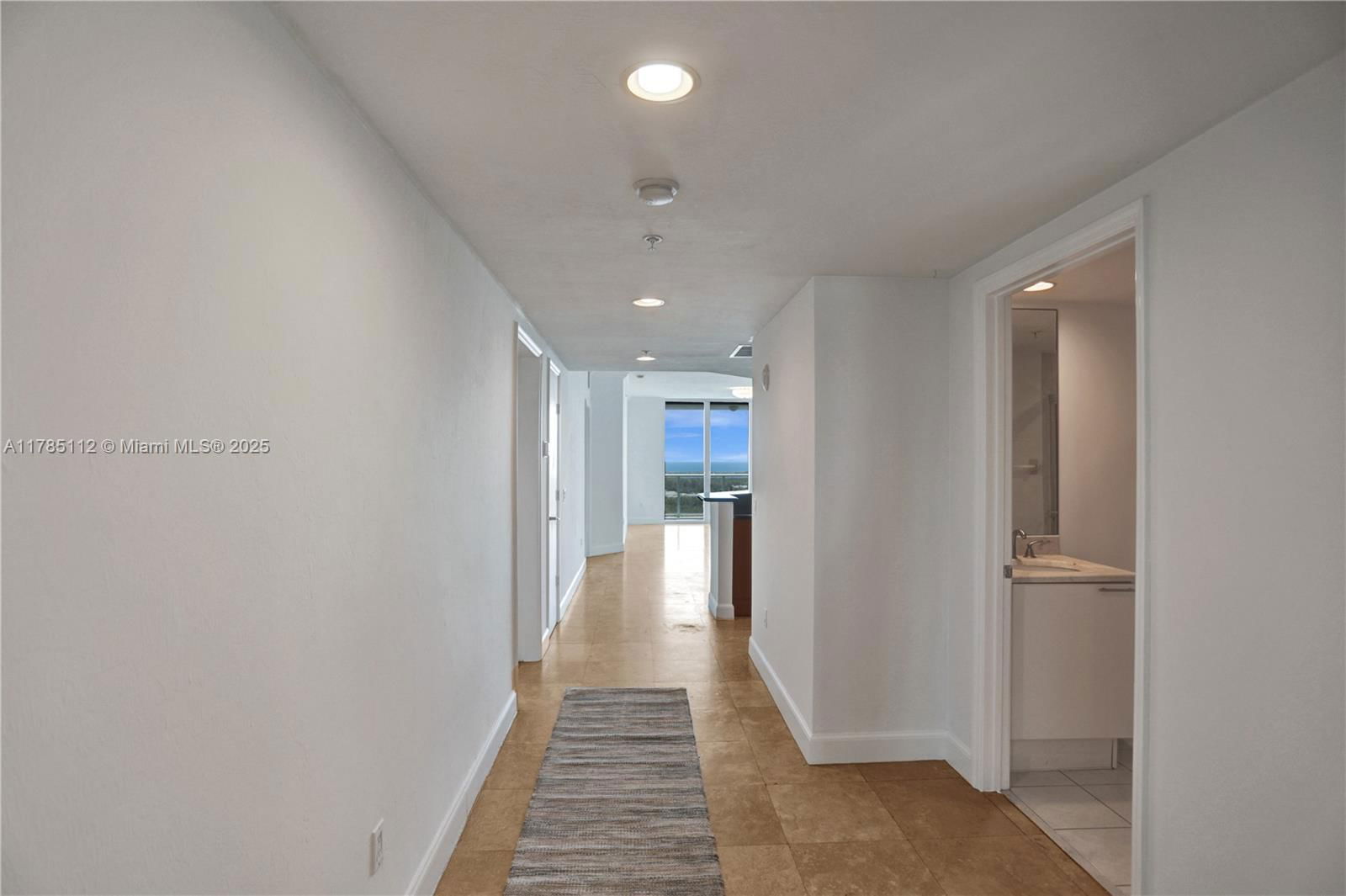 Real estate property located at 15051 Royal Oaks Ln #2503, Miami-dade, The Oaks I Condo, North Miami, FL