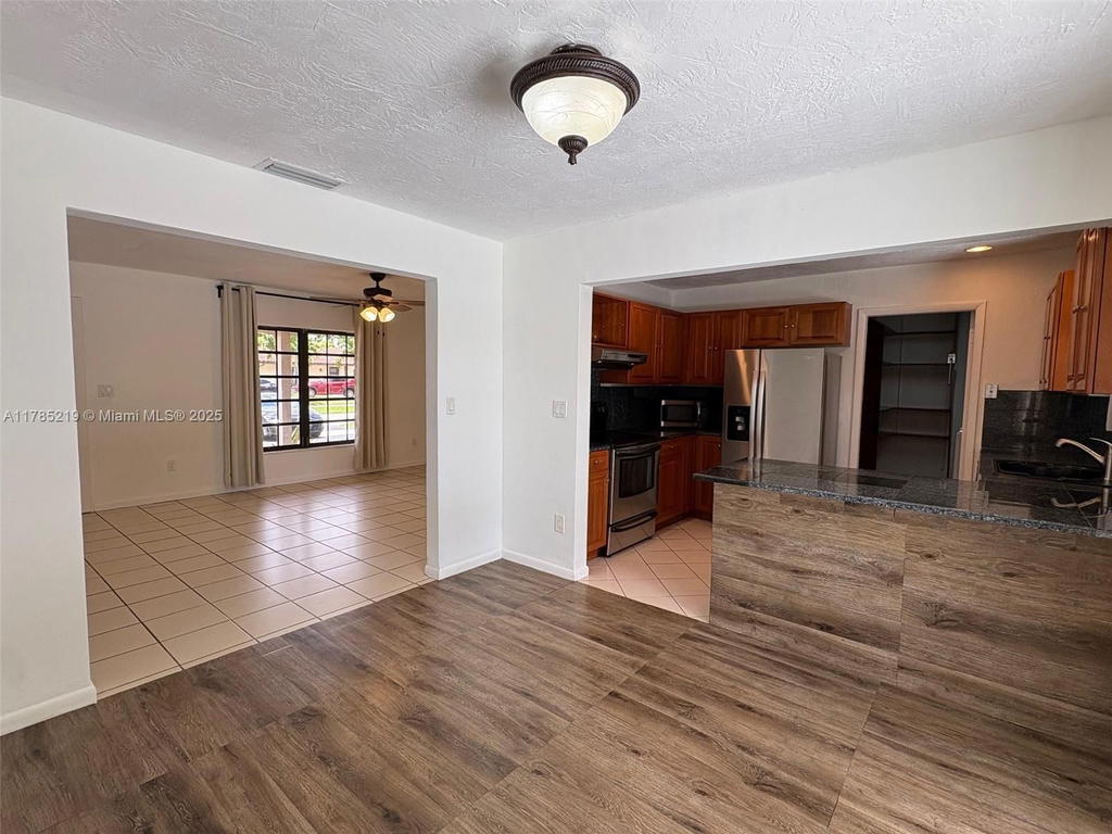 Real estate property located at 12021 119th St, Miami-dade, Devon-aire Estates Sec 5, Miami, FL