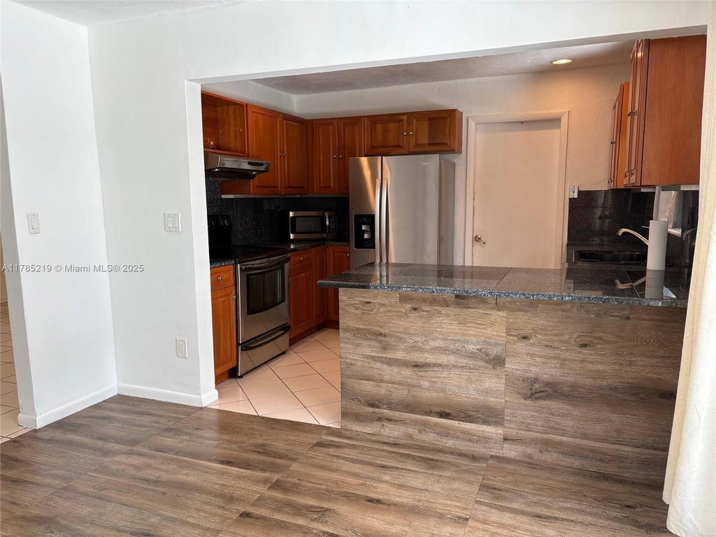 Real estate property located at 12021 119th St, Miami-dade, Devon-aire Estates Sec 5, Miami, FL