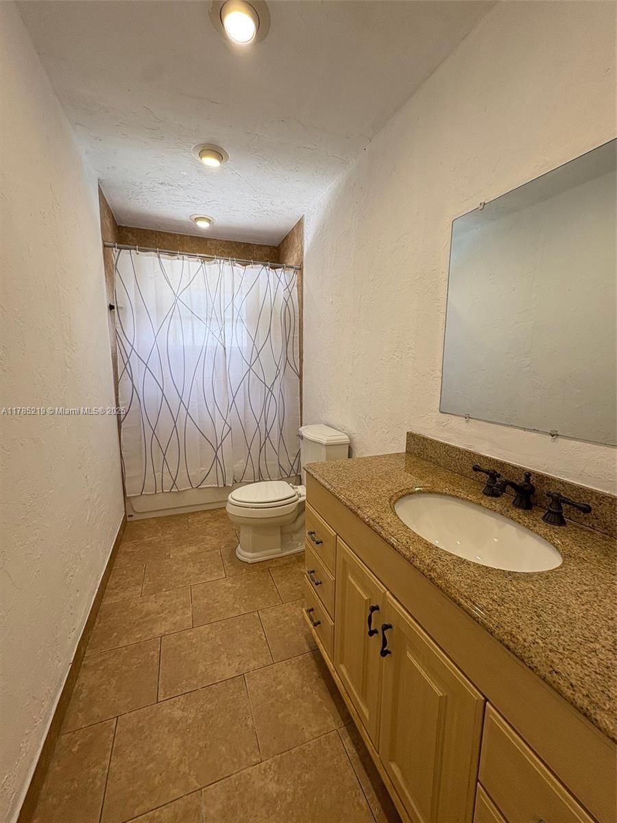 Real estate property located at 12021 119th St, Miami-dade, Devon-aire Estates Sec 5, Miami, FL