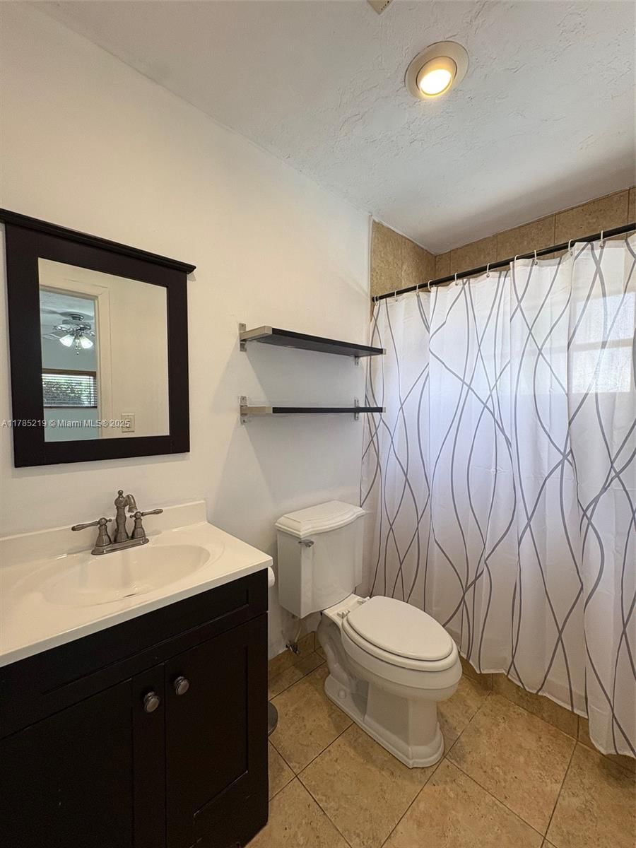 Real estate property located at 12021 119th St, Miami-dade, Devon-aire Estates Sec 5, Miami, FL