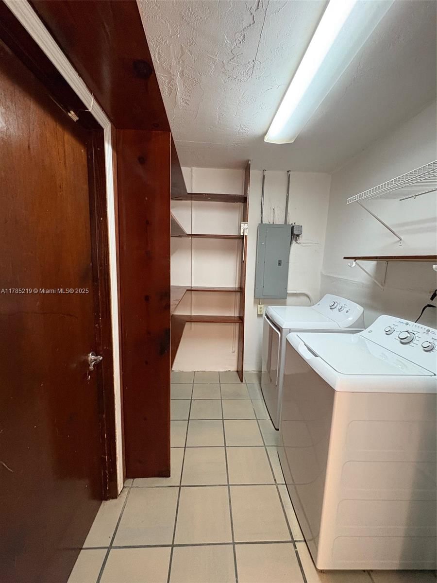 Real estate property located at 12021 119th St, Miami-dade, Devon-aire Estates Sec 5, Miami, FL