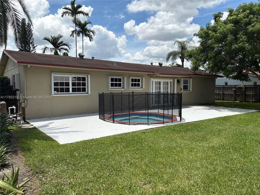 Real estate property located at 12021 119th St, Miami-dade, Devon-aire Estates Sec 5, Miami, FL