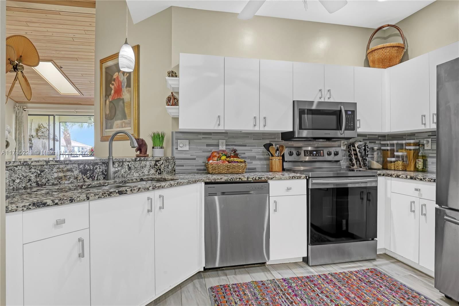 Real estate property located at 6121 Landing Way #13, Martin, Hansons Landing Condo, Stuart, FL