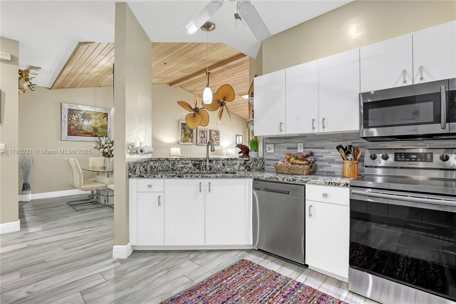 Real estate property located at 6121 Landing Way #13, Martin, Hansons Landing Condo, Stuart, FL