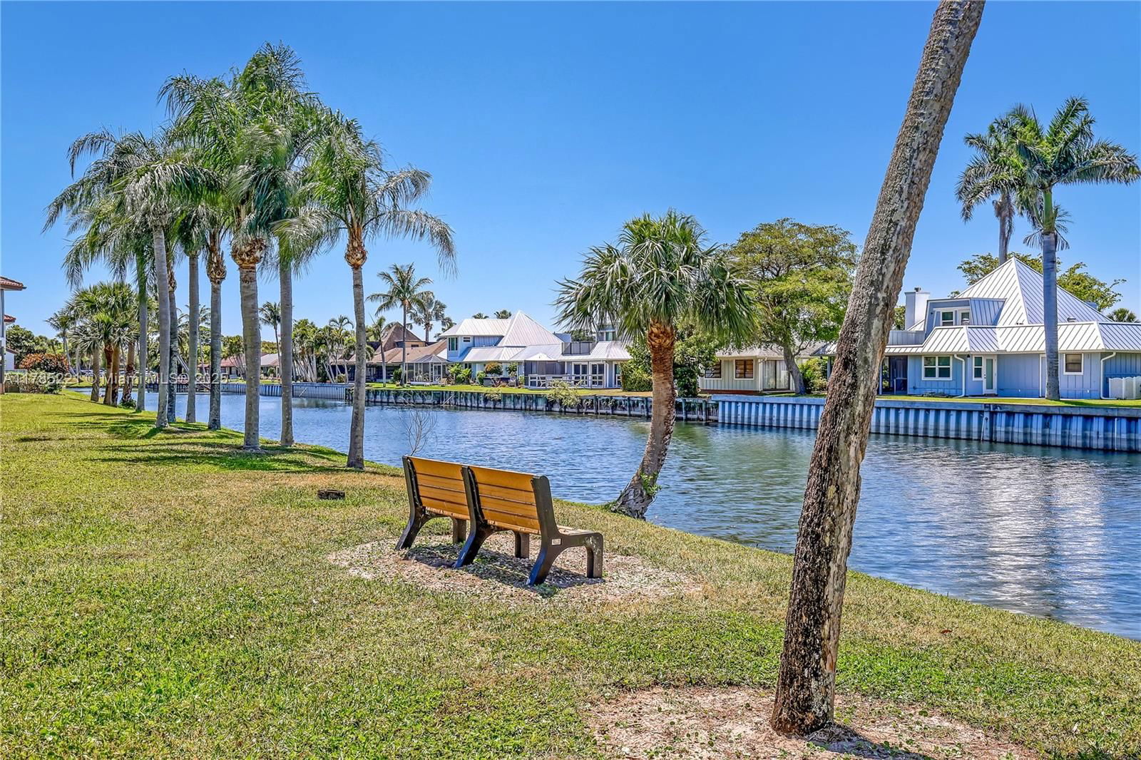 Real estate property located at 6121 Landing Way #13, Martin, Hansons Landing Condo, Stuart, FL