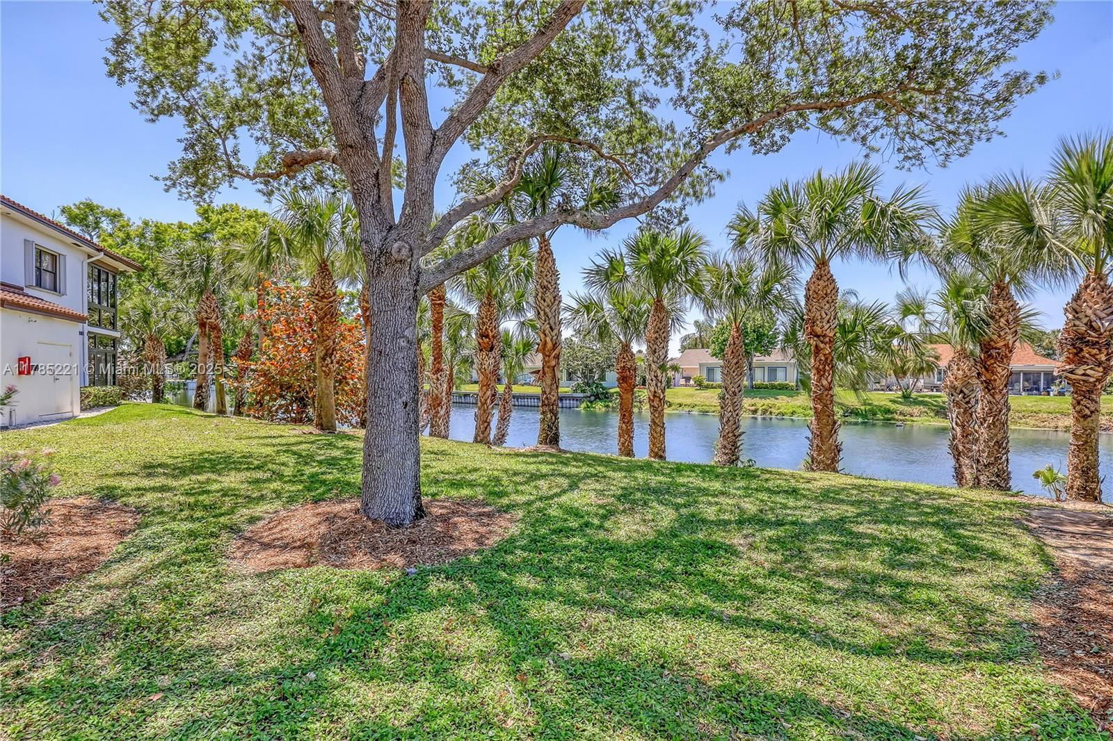 Real estate property located at 6121 Landing Way #13, Martin, Hansons Landing Condo, Stuart, FL