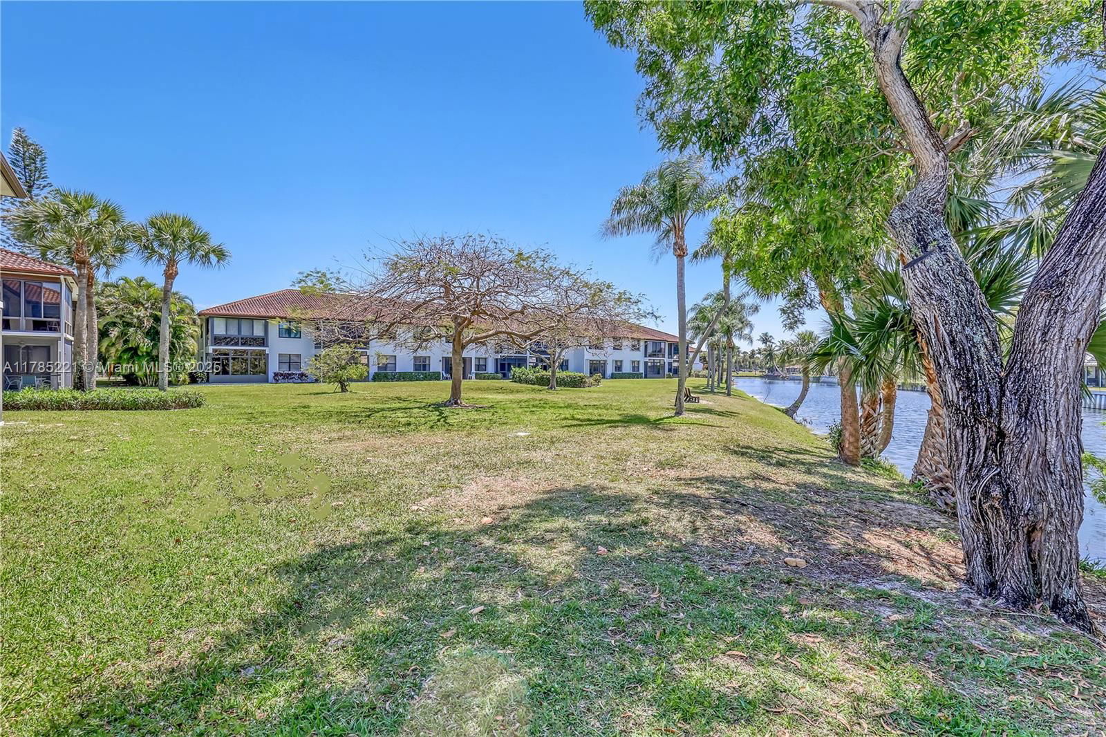 Real estate property located at 6121 Landing Way #13, Martin, Hansons Landing Condo, Stuart, FL