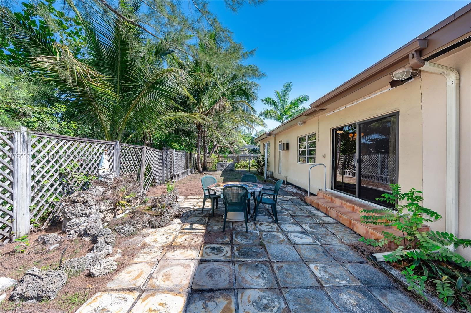 Real estate property located at 7132 65th Ave, Miami-dade, Merion Park Manor 2nd Add, South Miami, FL