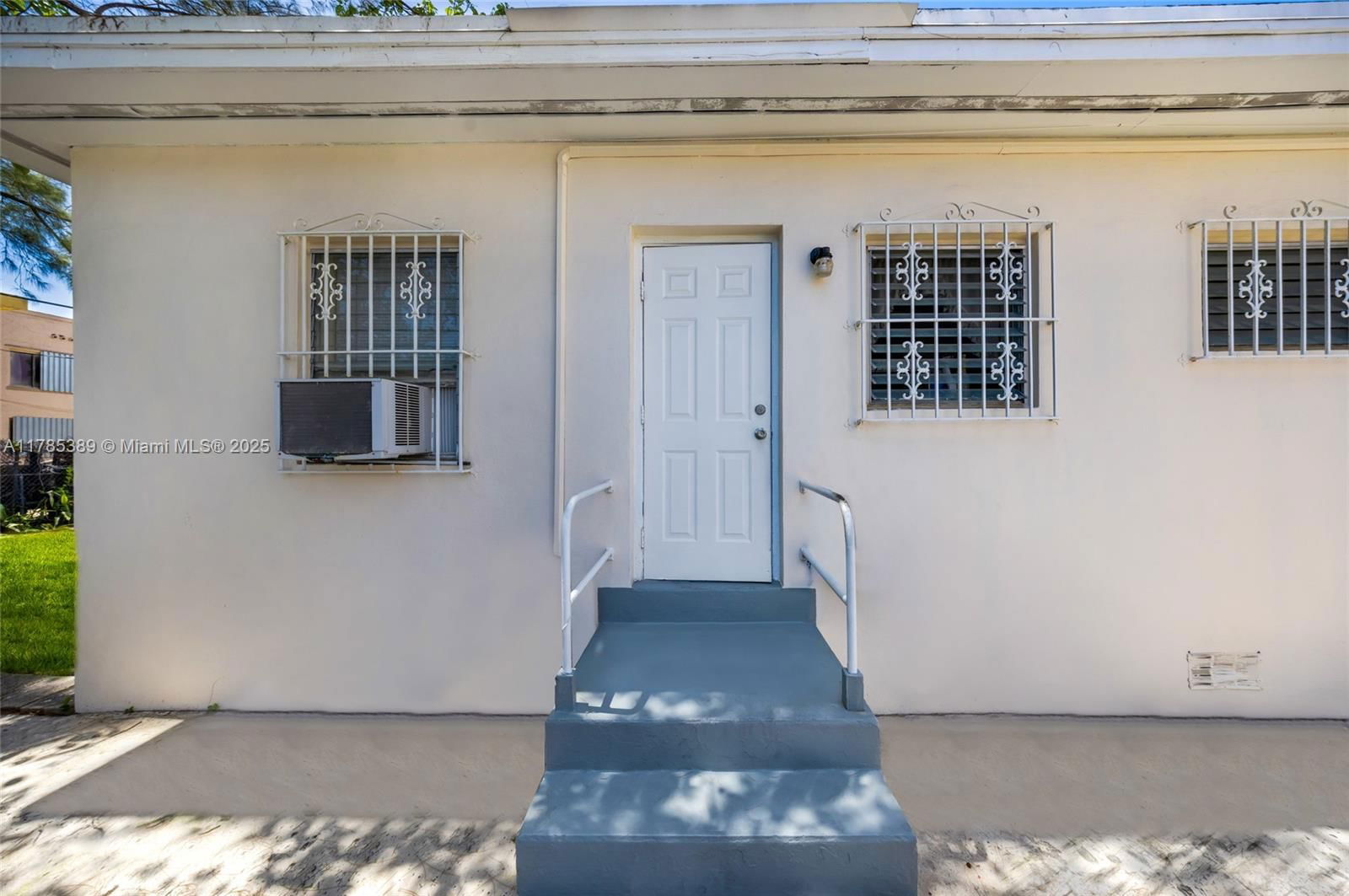 Real estate property located at 1644 4th St, Miami-dade, Miami, FL