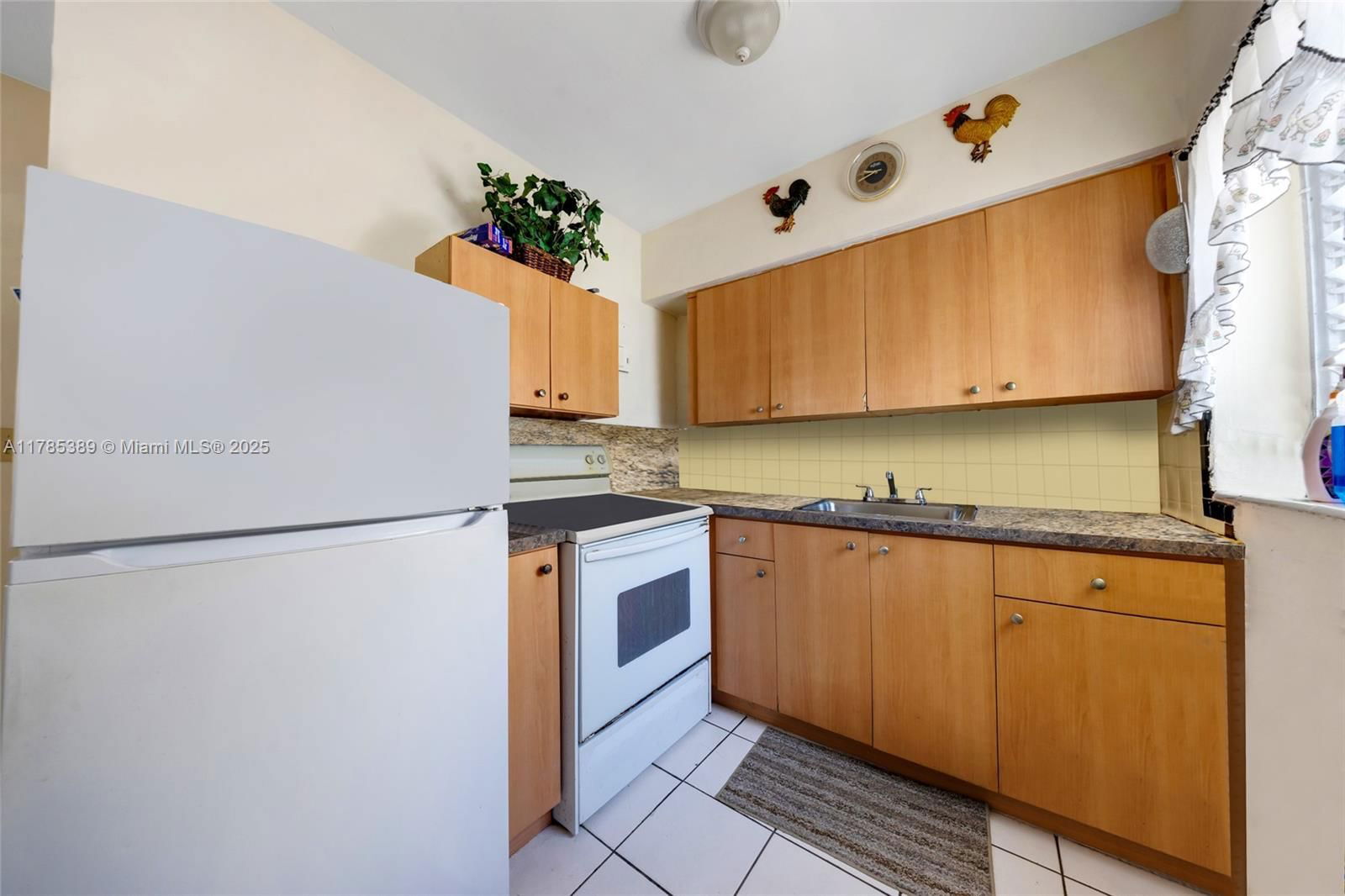 Real estate property located at 1644 4th St, Miami-dade, Miami, FL