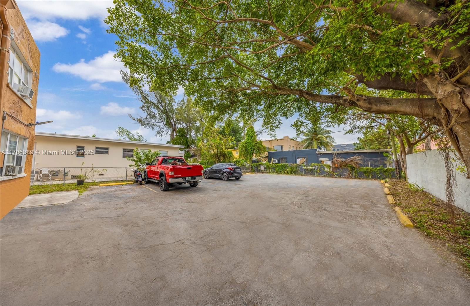 Real estate property located at 1644 4th St, Miami-dade, Miami, FL