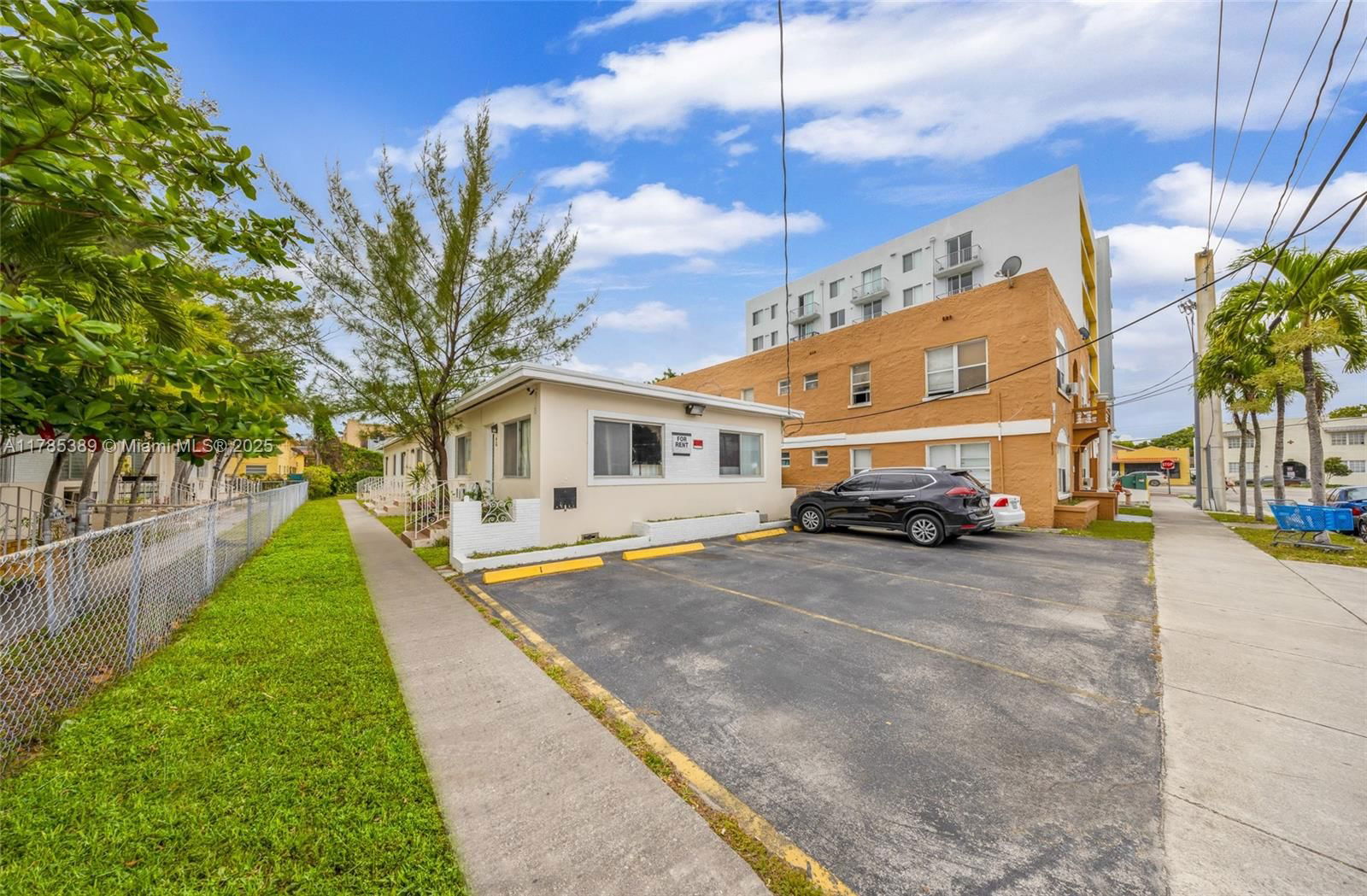 Real estate property located at 1644 4th St, Miami-dade, Miami, FL