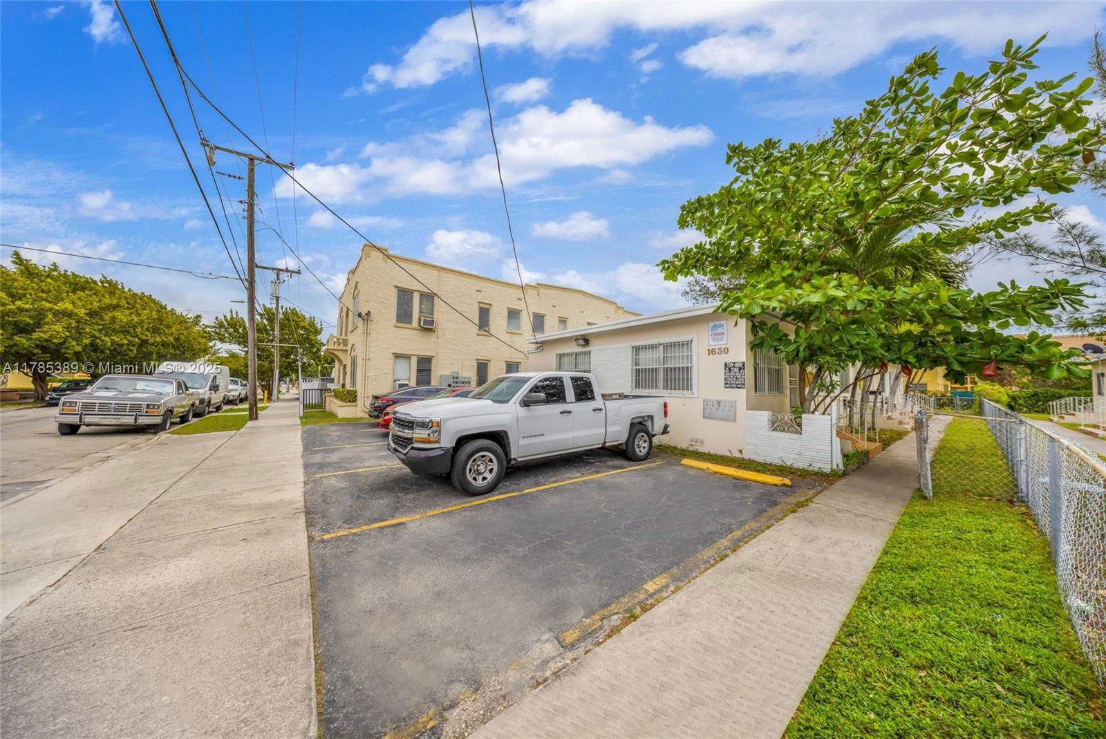Real estate property located at 1644 4th St, Miami-dade, Miami, FL