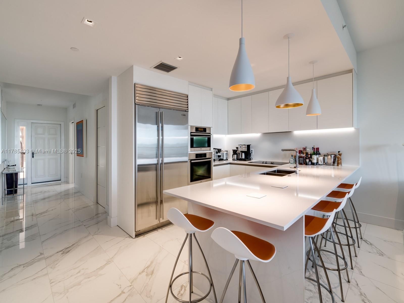 Real estate property located at 19152 Fisher Island Dr #19152, Miami-dade, Seaside Condo, Miami Beach, FL