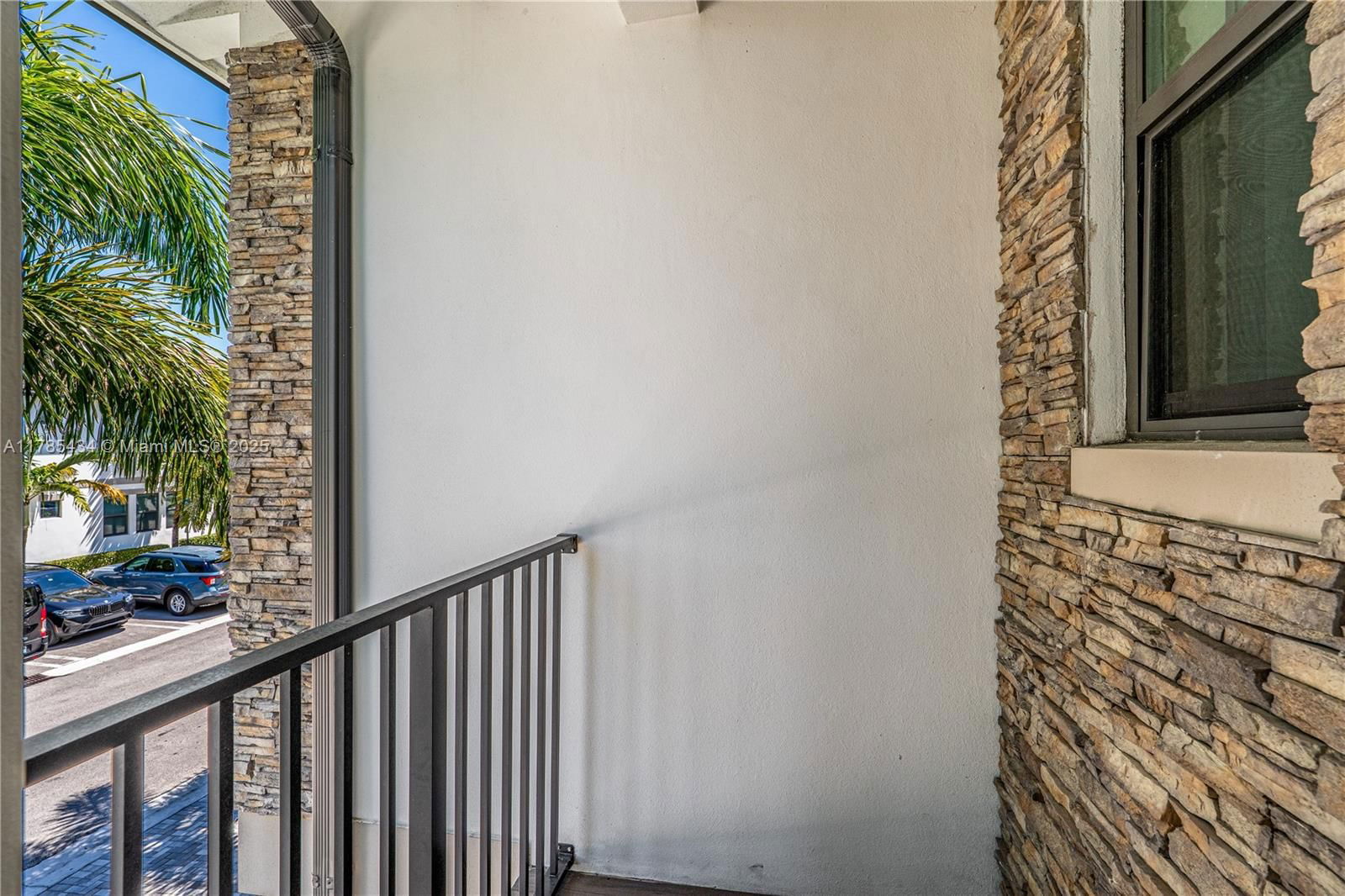 Real estate property located at 4538 Aqua Bella Ln, Broward, Canal Groves, Dania Beach, FL