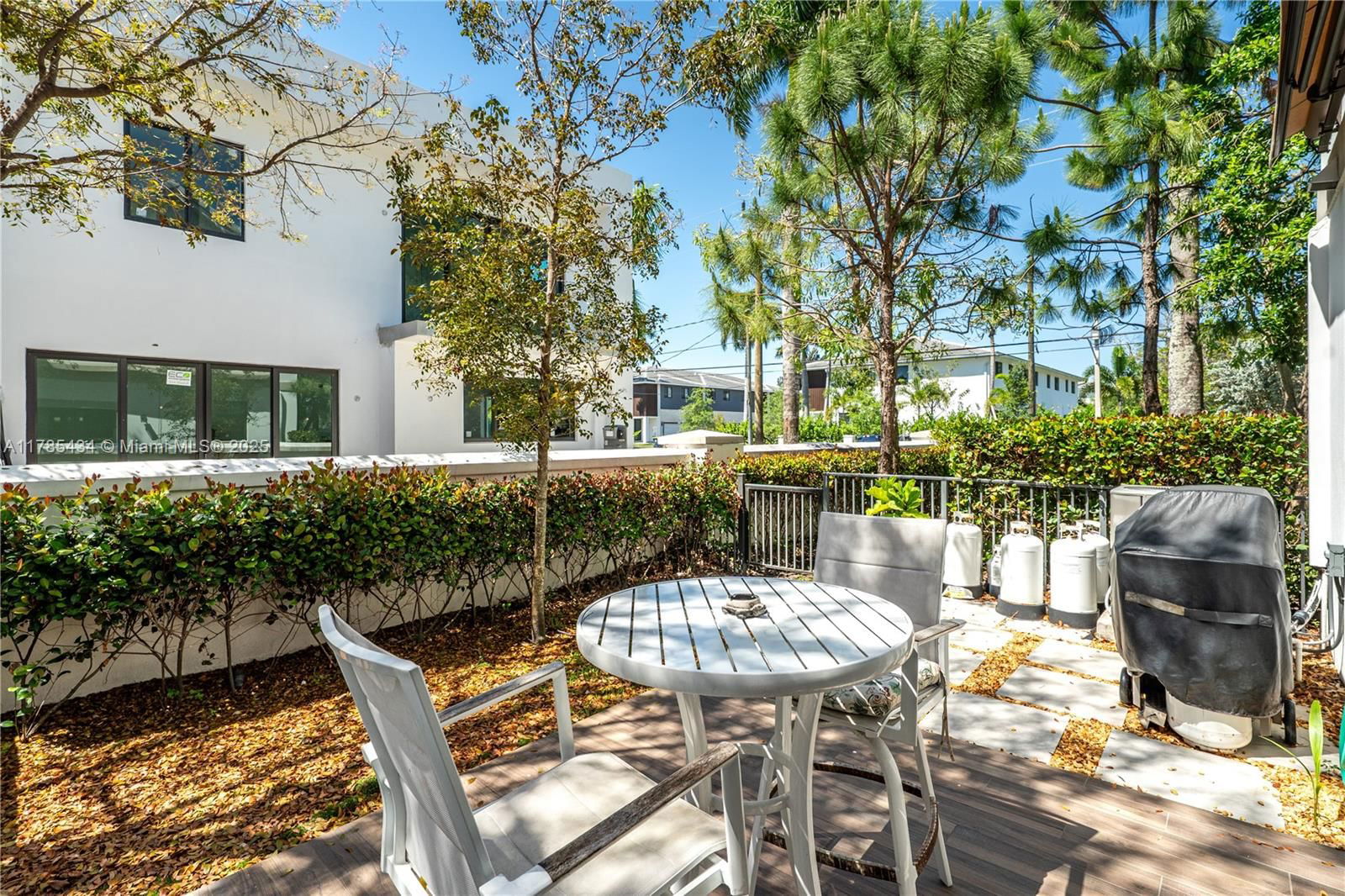 Real estate property located at 4538 Aqua Bella Ln, Broward, Canal Groves, Dania Beach, FL