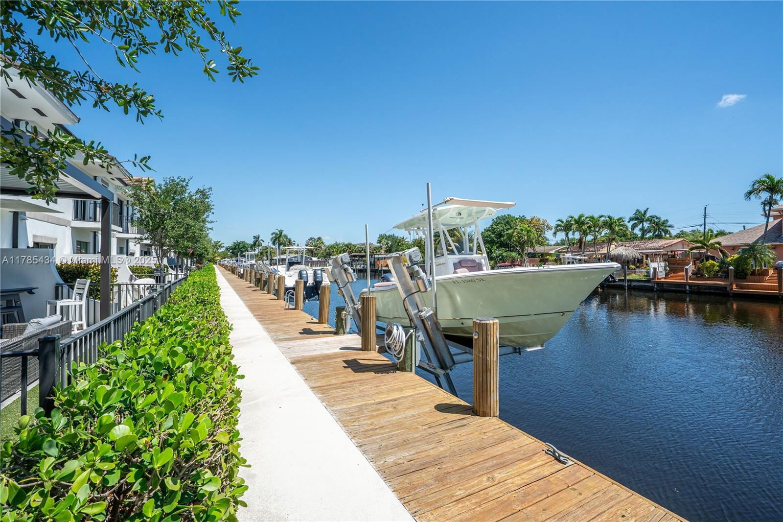 Real estate property located at 4538 Aqua Bella Ln, Broward, Canal Groves, Dania Beach, FL