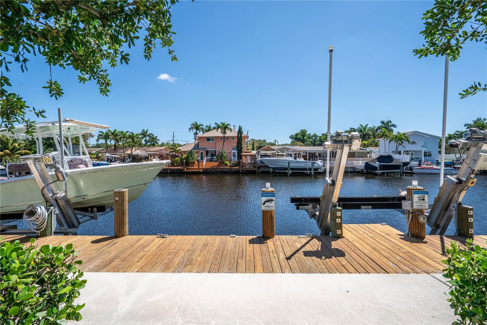 Real estate property located at 4538 Aqua Bella Ln, Broward, Canal Groves, Dania Beach, FL