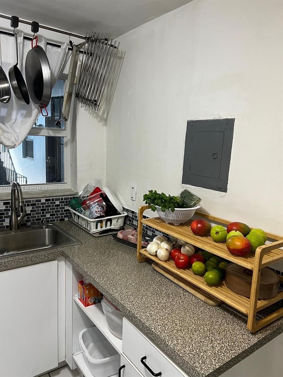 Real estate property located at 1735 164th St B203, Miami-dade, Haifa Condo, North Miami Beach, FL