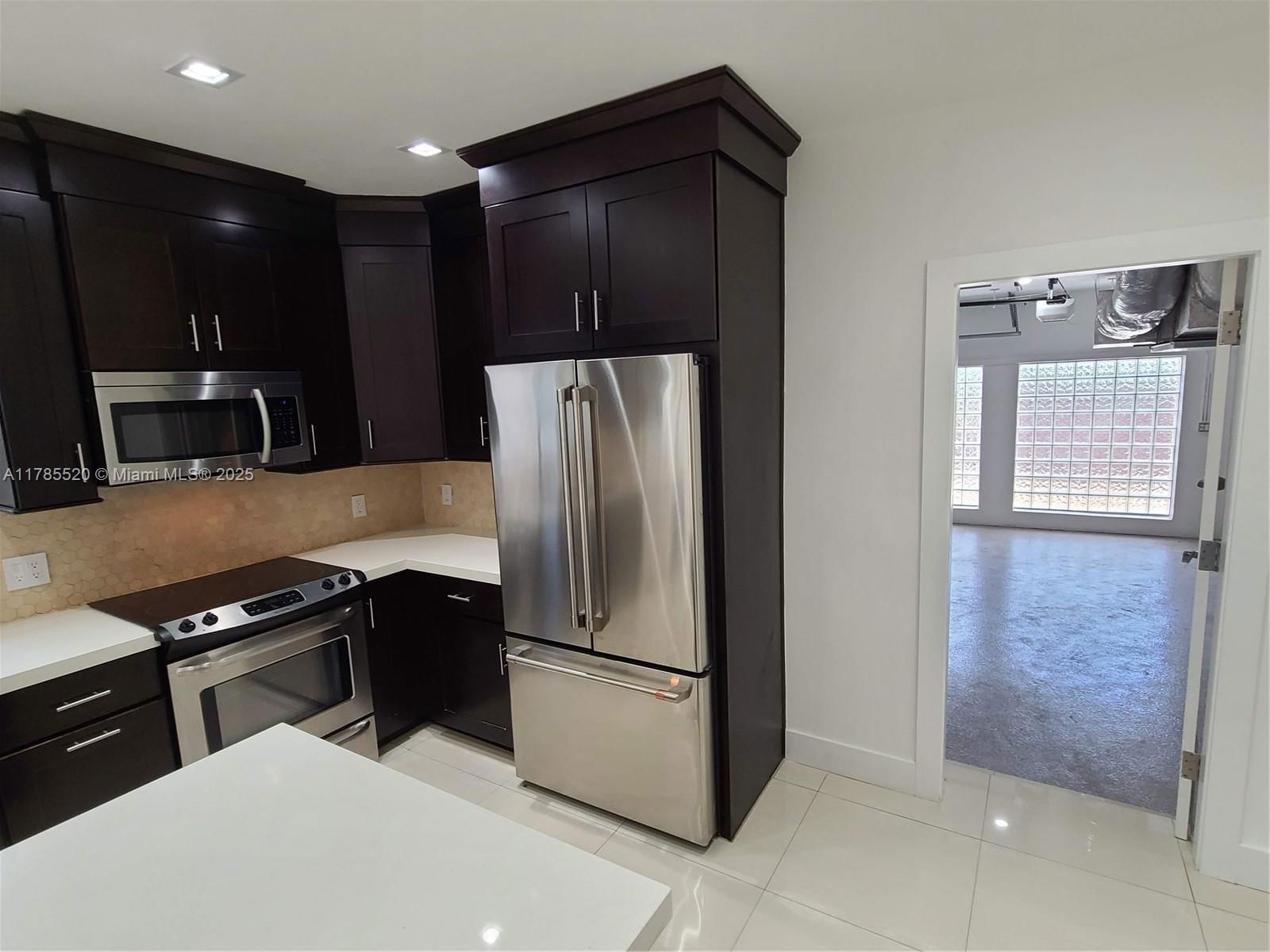 Real estate property located at 9825 Broadview Ter, Miami-dade, Bay Harbor Island, Bay Harbor Islands, FL