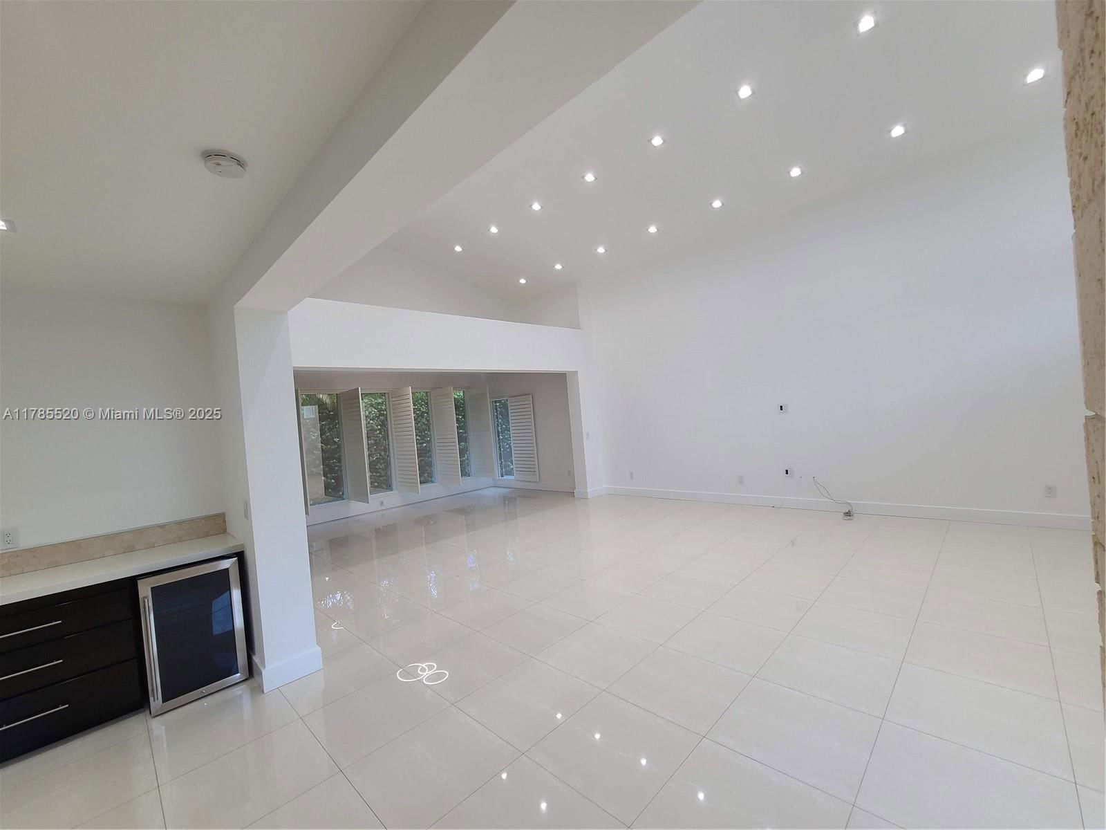 Real estate property located at 9825 Broadview Ter, Miami-dade, Bay Harbor Island, Bay Harbor Islands, FL