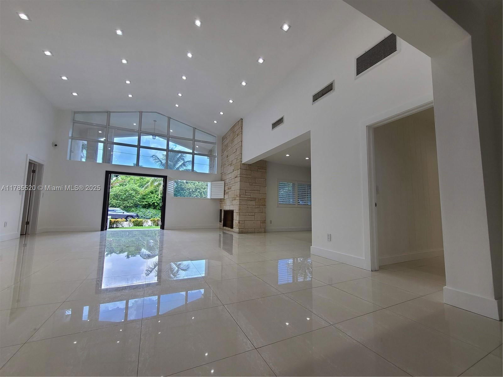 Real estate property located at 9825 Broadview Ter, Miami-dade, Bay Harbor Island, Bay Harbor Islands, FL