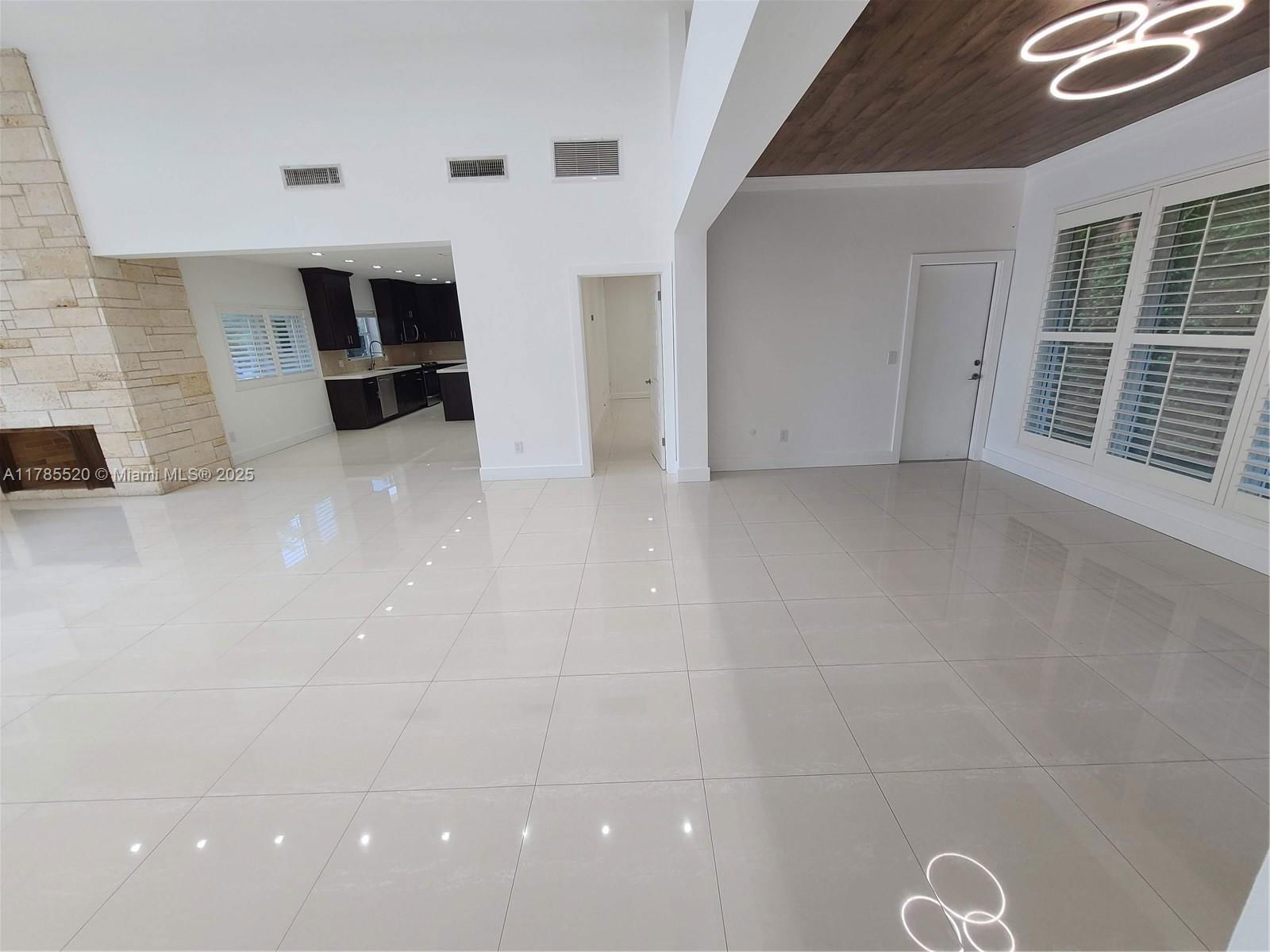 Real estate property located at 9825 Broadview Ter, Miami-dade, Bay Harbor Island, Bay Harbor Islands, FL