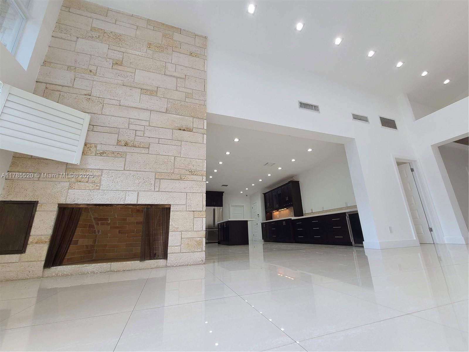 Real estate property located at 9825 Broadview Ter, Miami-dade, Bay Harbor Island, Bay Harbor Islands, FL