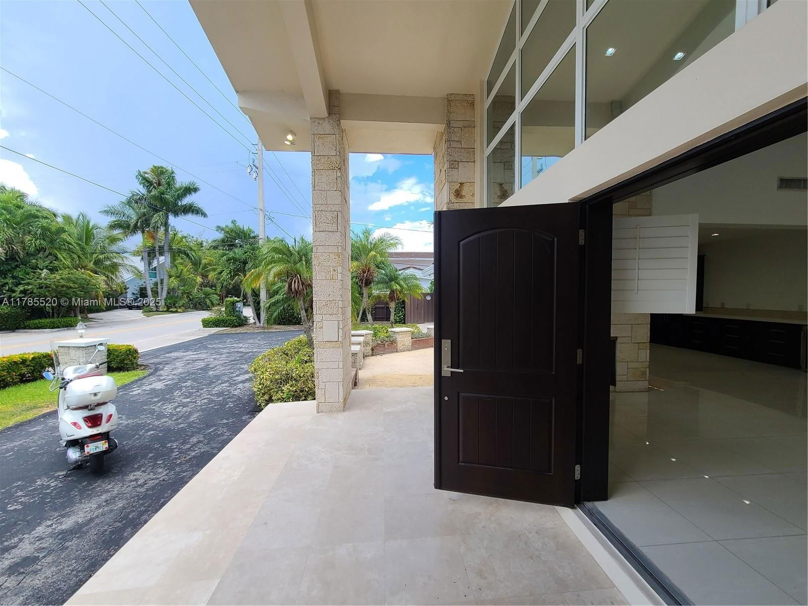 Real estate property located at 9825 Broadview Ter, Miami-dade, Bay Harbor Island, Bay Harbor Islands, FL