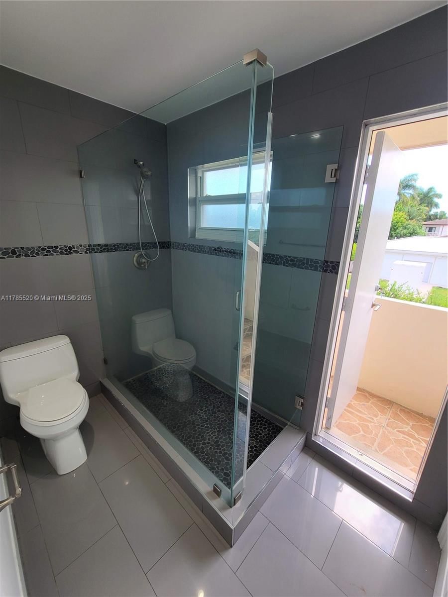 Real estate property located at 9825 Broadview Ter, Miami-dade, Bay Harbor Island, Bay Harbor Islands, FL