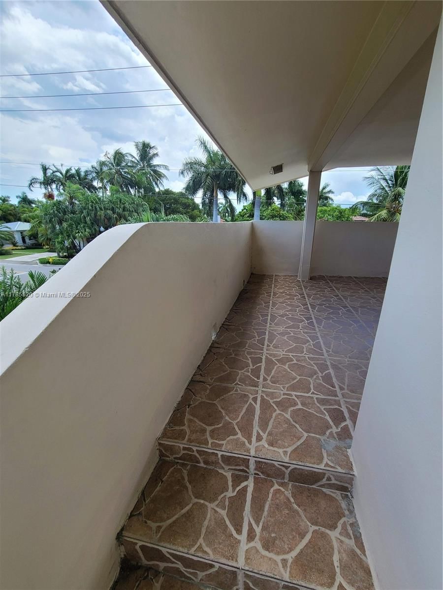Real estate property located at 9825 Broadview Ter, Miami-dade, Bay Harbor Island, Bay Harbor Islands, FL