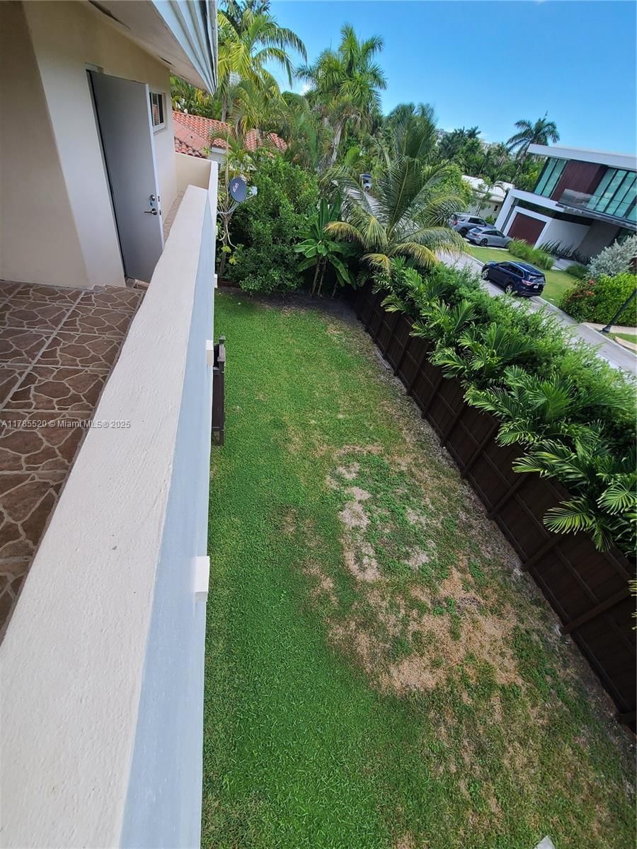Real estate property located at 9825 Broadview Ter, Miami-dade, Bay Harbor Island, Bay Harbor Islands, FL