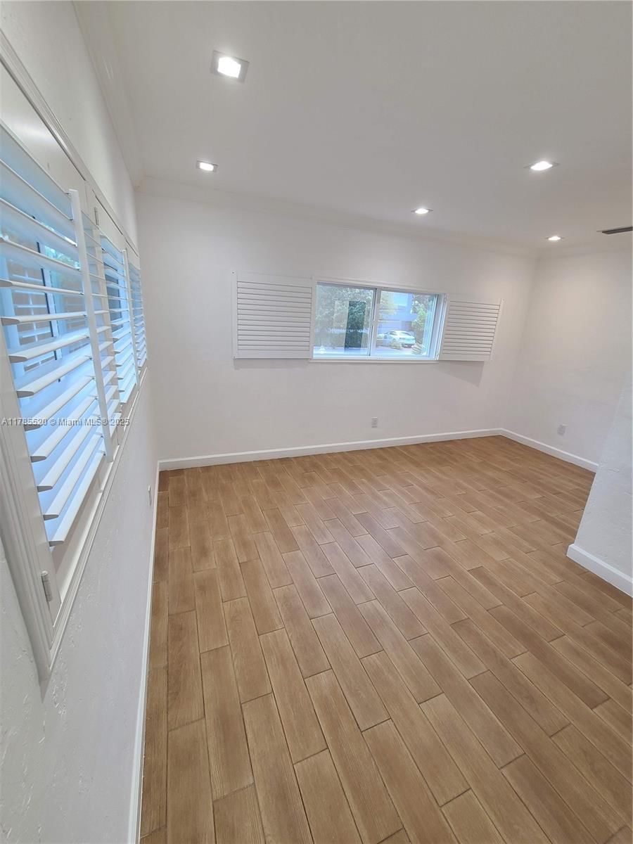 Real estate property located at 9825 Broadview Ter, Miami-dade, Bay Harbor Island, Bay Harbor Islands, FL