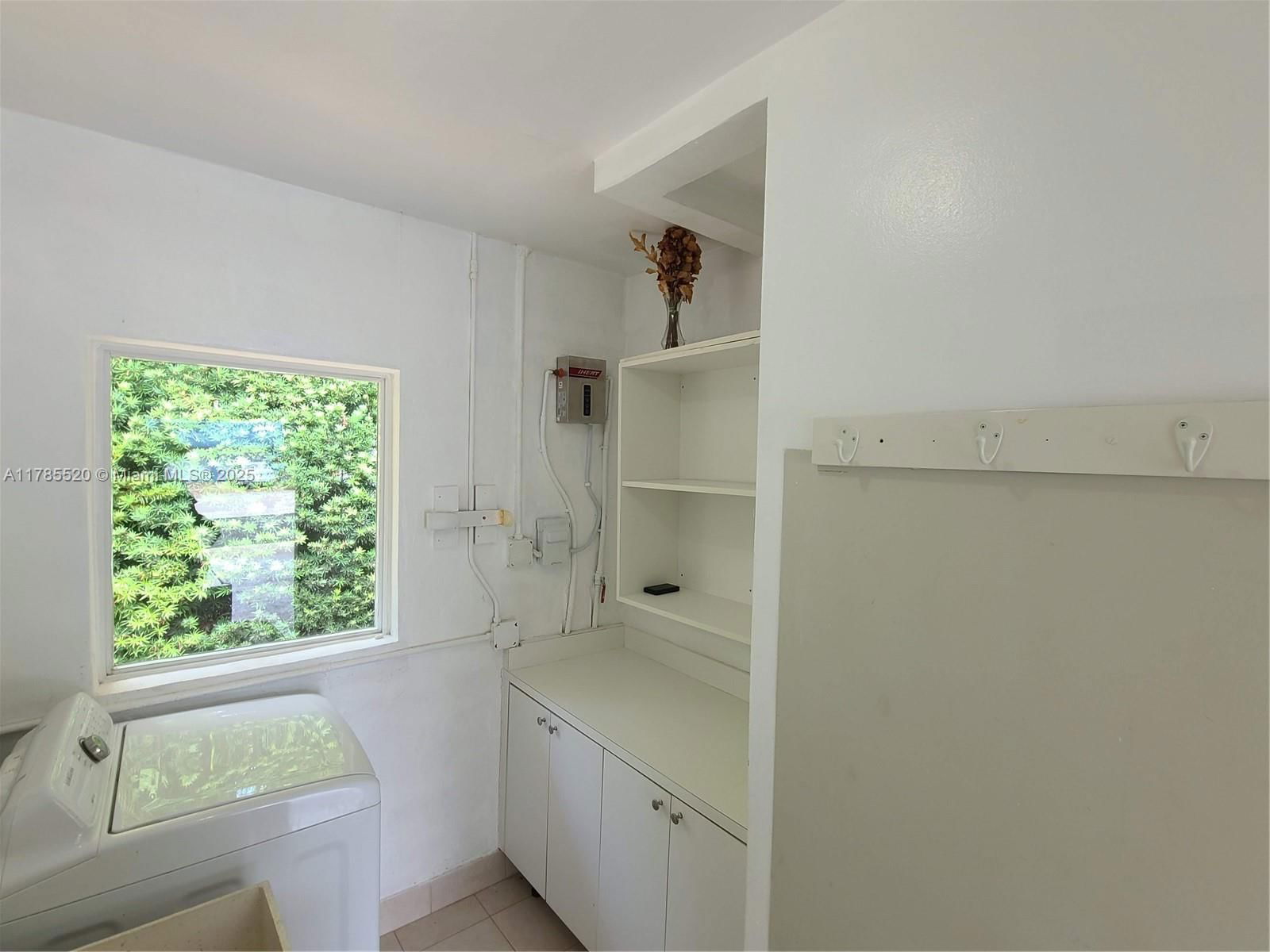 Real estate property located at 9825 Broadview Ter, Miami-dade, Bay Harbor Island, Bay Harbor Islands, FL