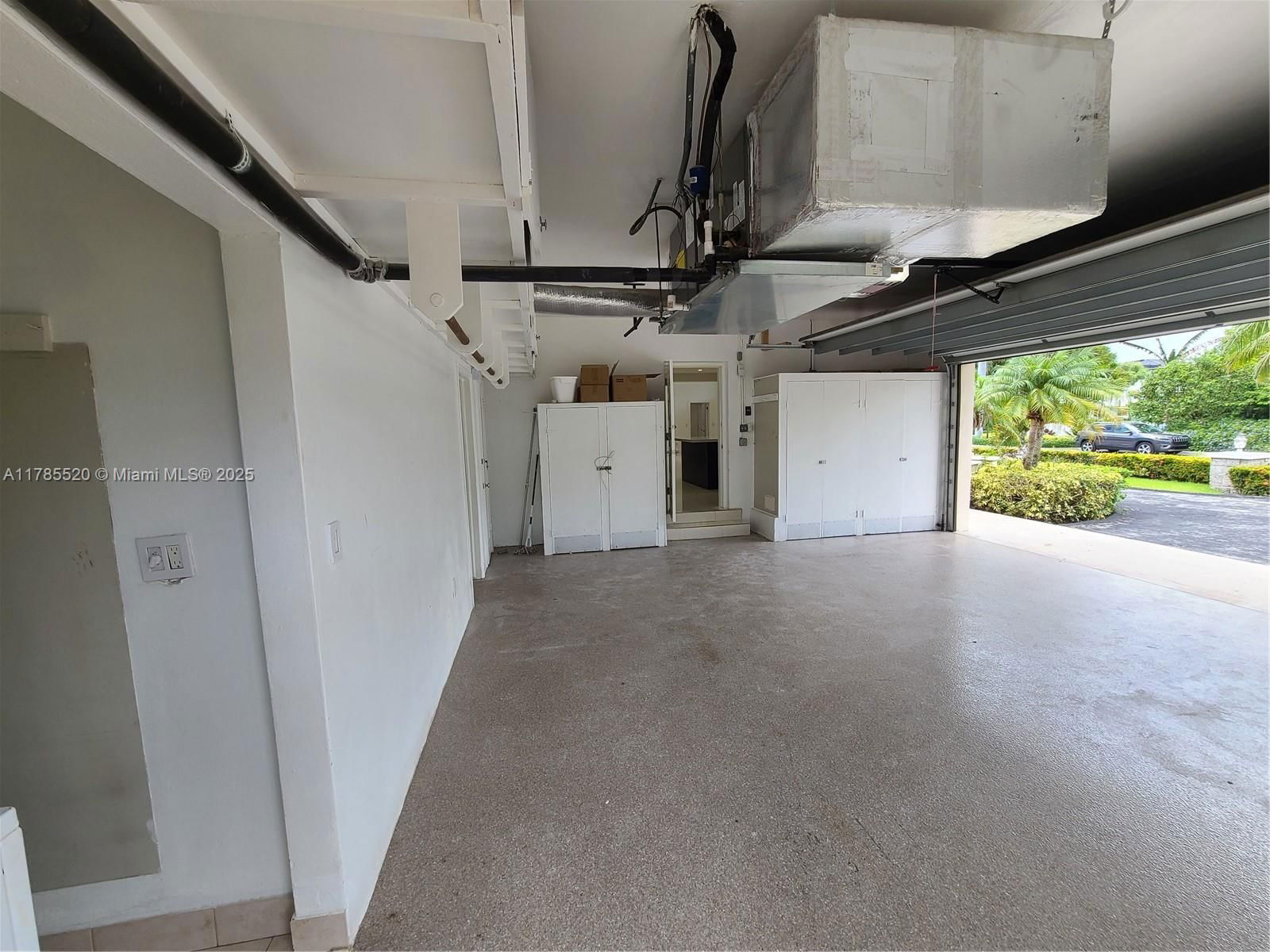Real estate property located at 9825 Broadview Ter, Miami-dade, Bay Harbor Island, Bay Harbor Islands, FL