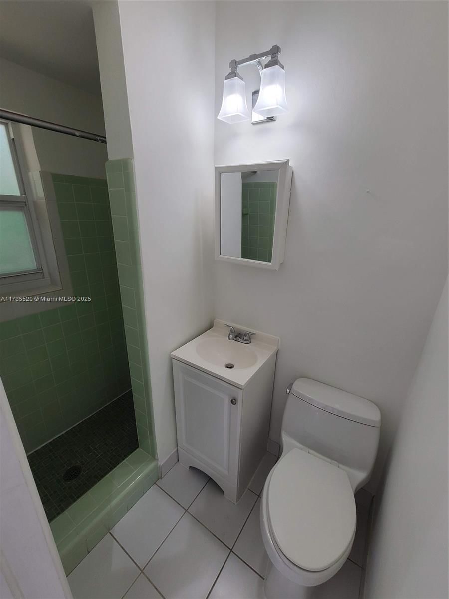 Real estate property located at 9825 Broadview Ter, Miami-dade, Bay Harbor Island, Bay Harbor Islands, FL