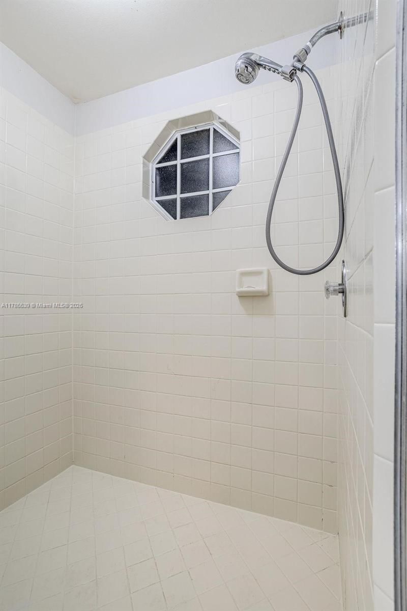 Real estate property located at 6500 Via Regina #8, Palm Beach, Plum At Boca Pointe Condo, Boca Raton, FL