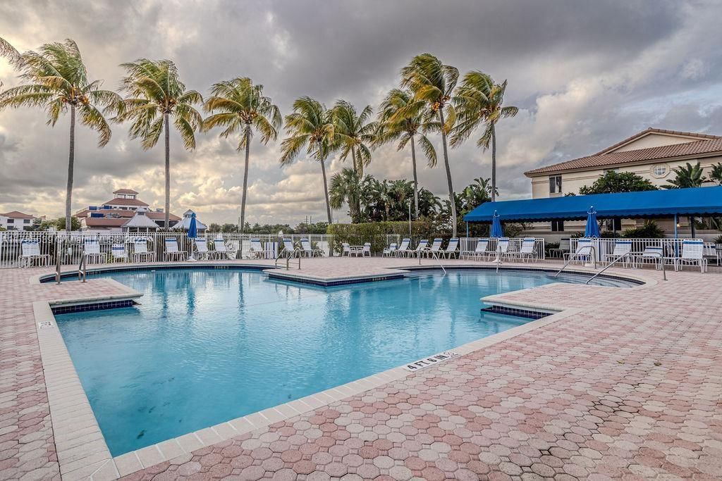 Real estate property located at 6500 Via Regina #8, Palm Beach, Plum At Boca Pointe Condo, Boca Raton, FL