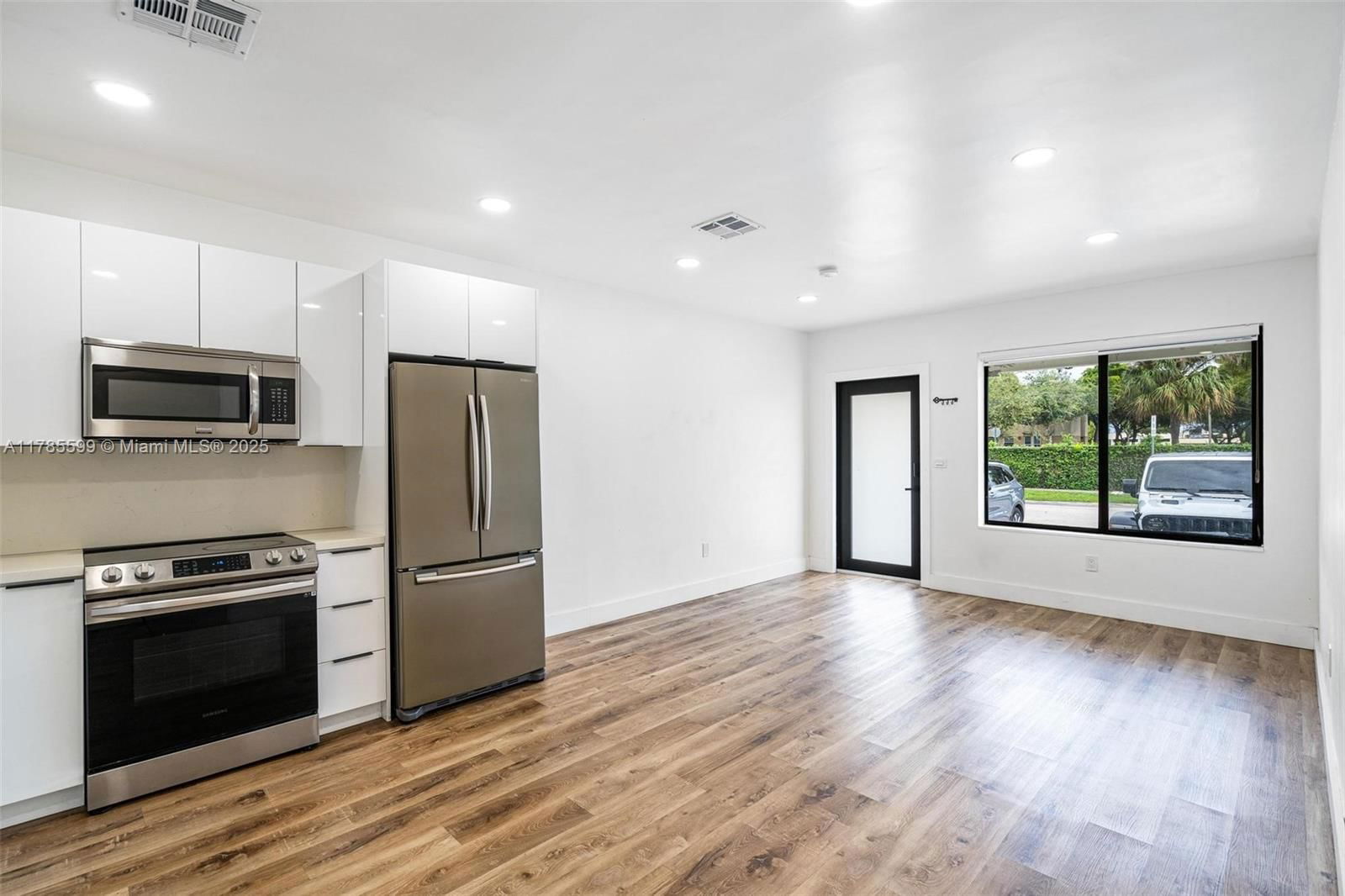 Real estate property located at 13210 28th Ave, Miami-dade, Mongiello 1st Addn Amd, Opa-Locka, FL