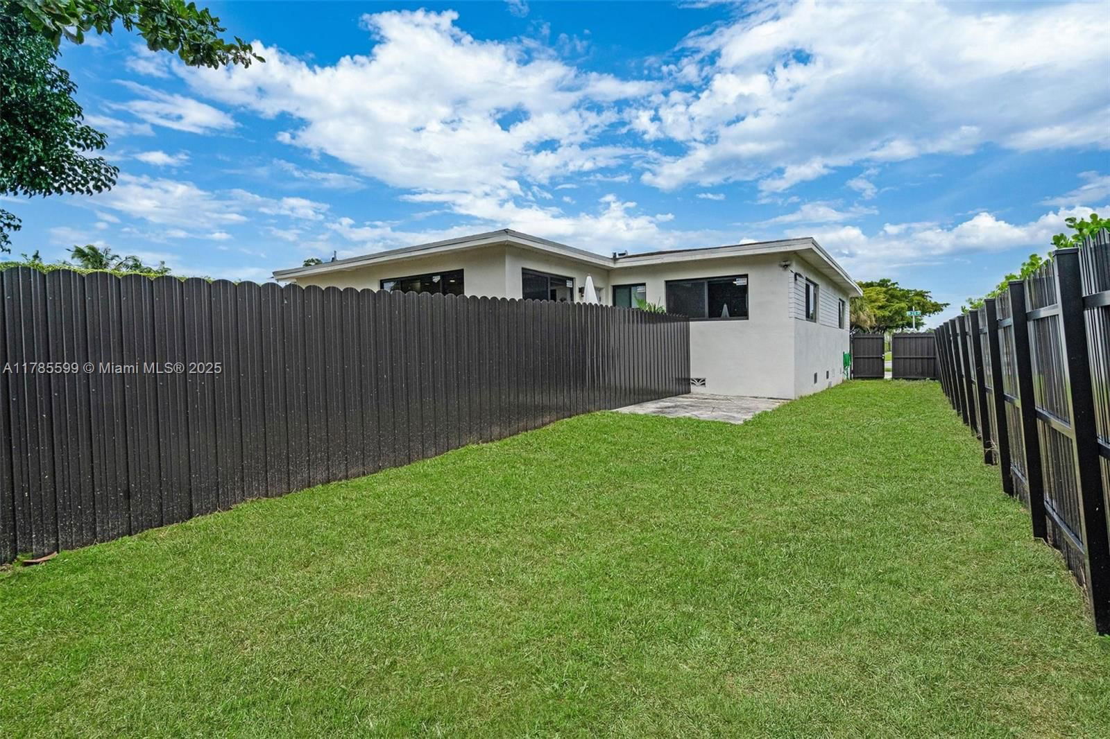 Real estate property located at 13210 28th Ave, Miami-dade, Mongiello 1st Addn Amd, Opa-Locka, FL