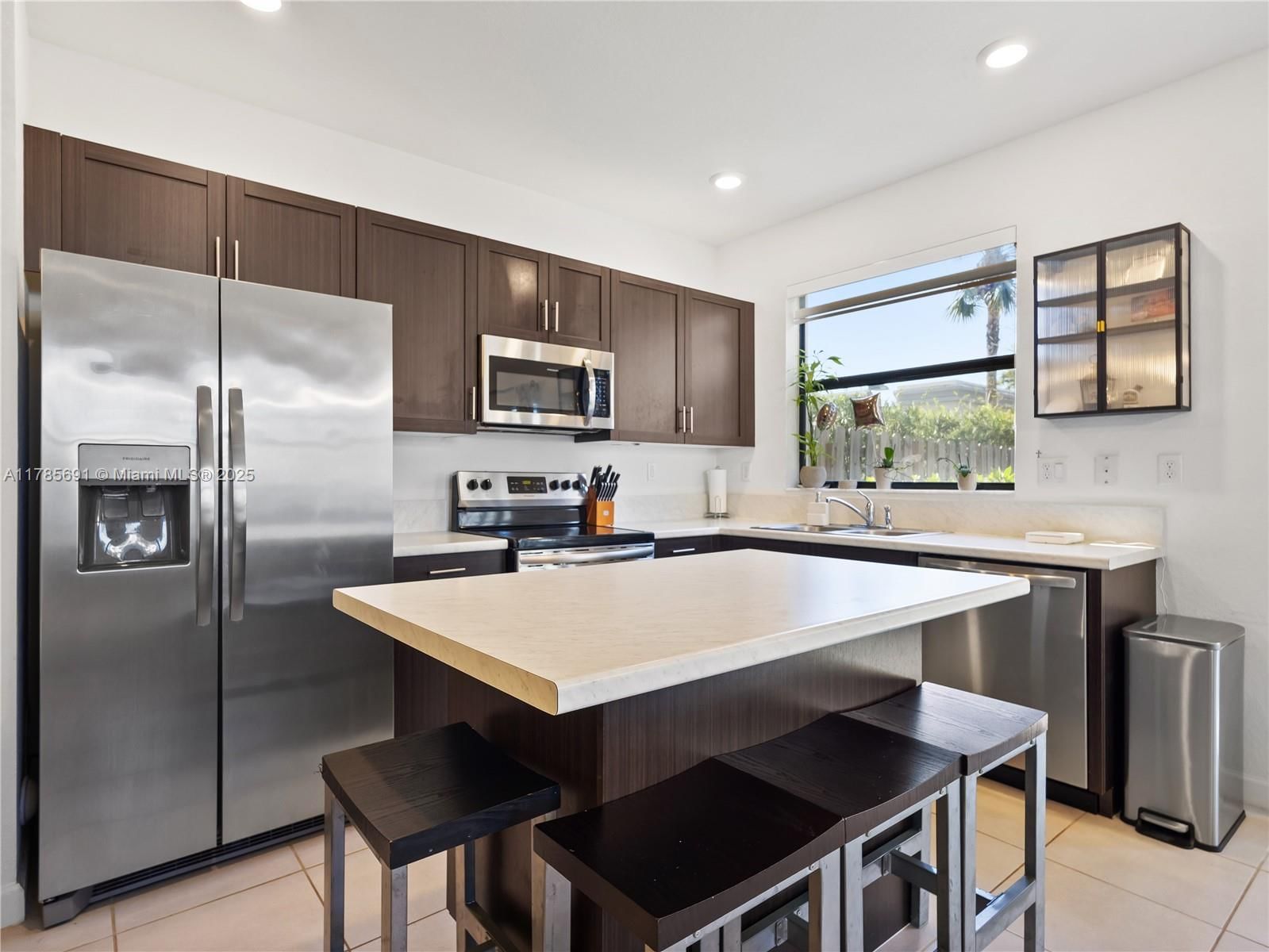 Real estate property located at 14786 181st Ter, Miami-dade, Bowtie Subdivision, Miami, FL