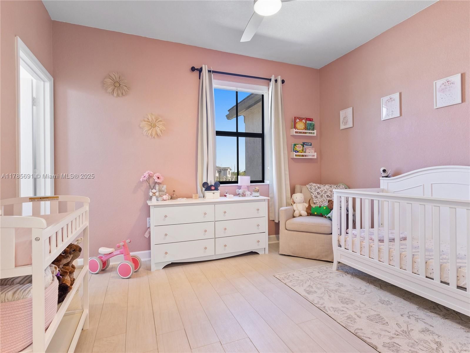 Real estate property located at 14786 181st Ter, Miami-dade, Bowtie Subdivision, Miami, FL