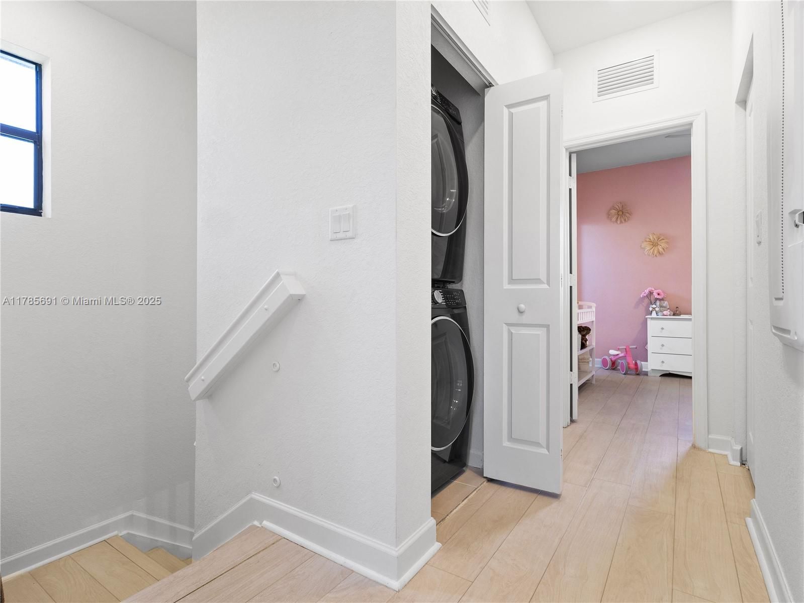 Real estate property located at 14786 181st Ter, Miami-dade, Bowtie Subdivision, Miami, FL
