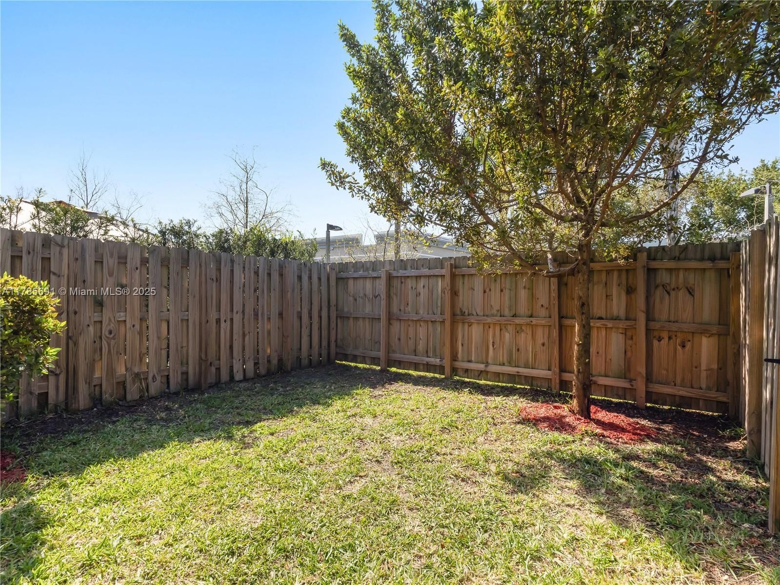Real estate property located at 14786 181st Ter, Miami-dade, Bowtie Subdivision, Miami, FL