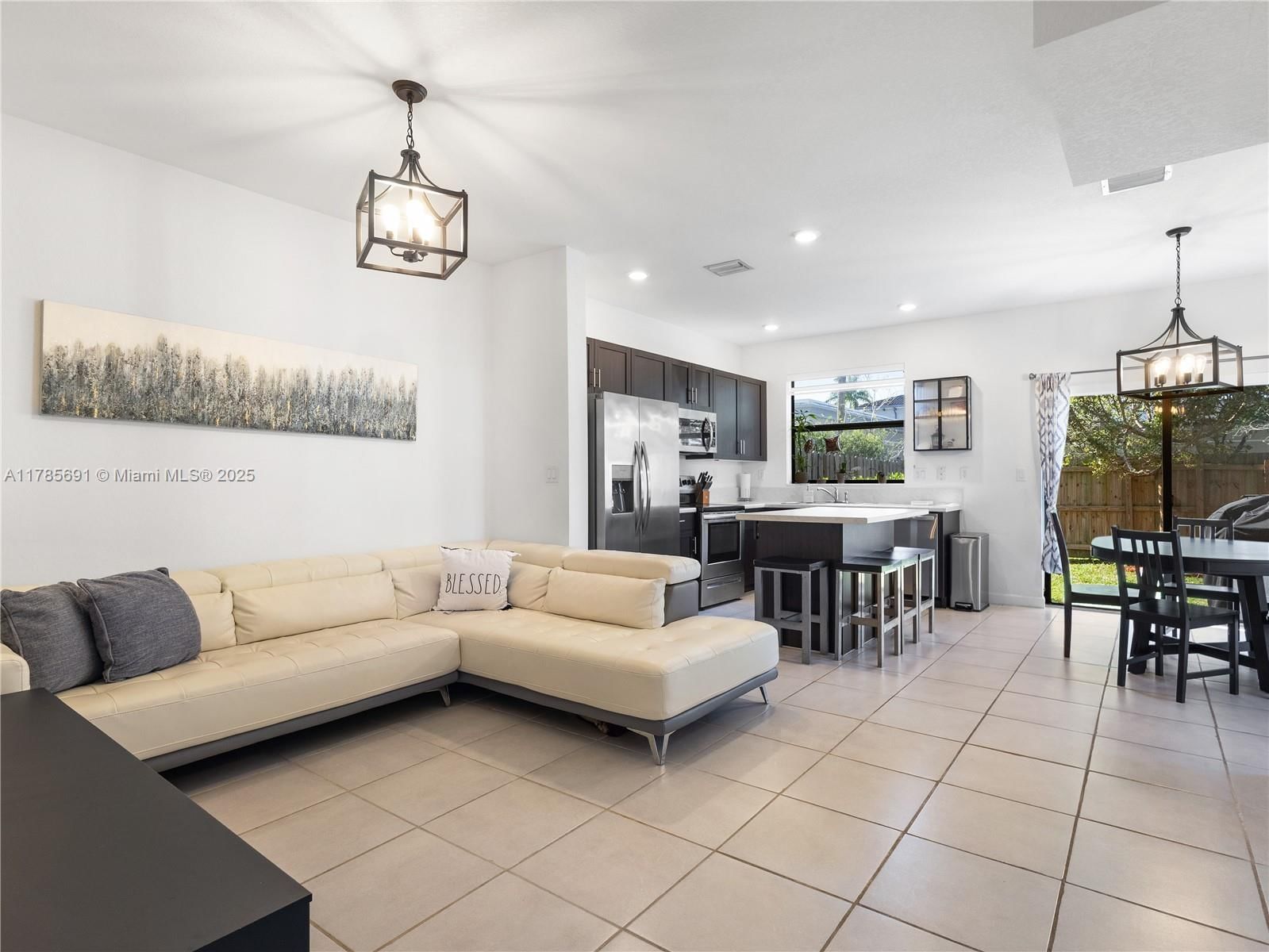 Real estate property located at 14786 181st Ter, Miami-dade, Bowtie Subdivision, Miami, FL