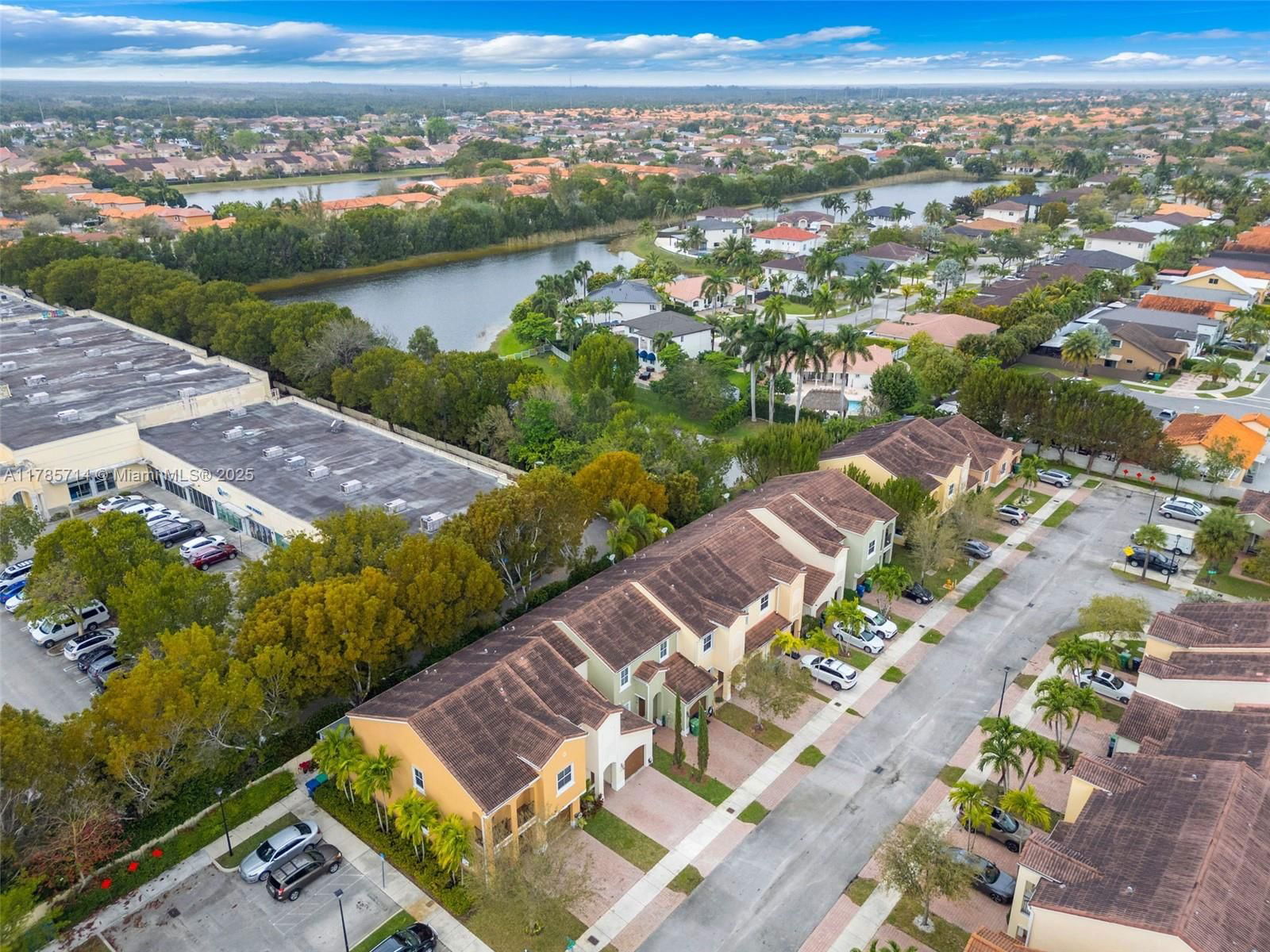 Real estate property located at 4132 149th Pl, Miami-dade, Sorrento Townhomes, Miami, FL